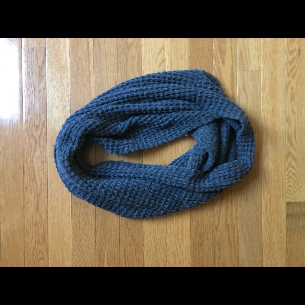 Gray infinity scarf